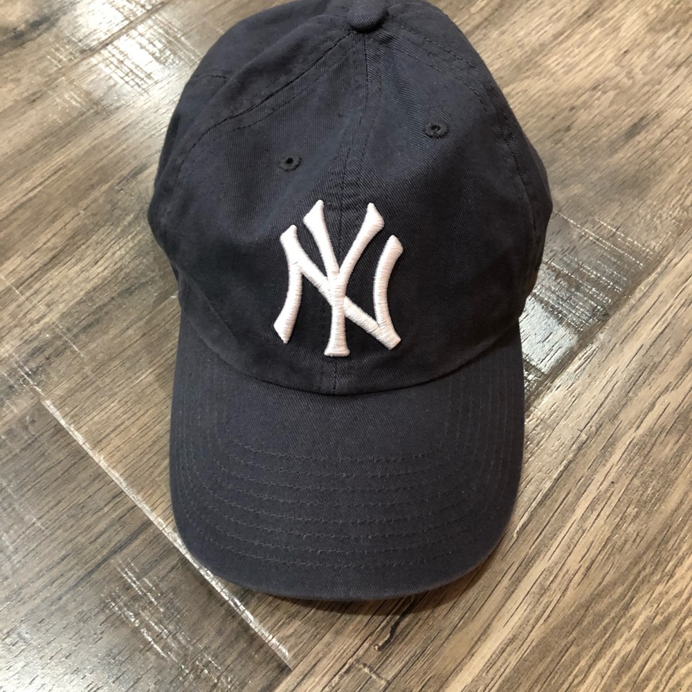 Women’s Yankees hat